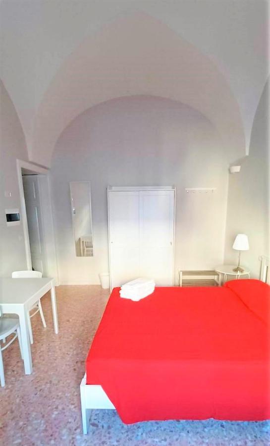 Tagghiate House Hotel Lecce Buitenkant foto